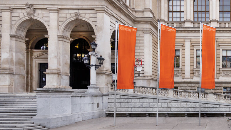 Anlässlich der 16 Days of Activism against Gender-based Violence, einer Aktion von UN Women, hisst die Uni Wien ab 25. November orange Flaggen. 