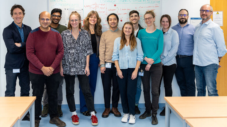 Gruppenfoto der Arbeitsgruppe, zwölf Personen