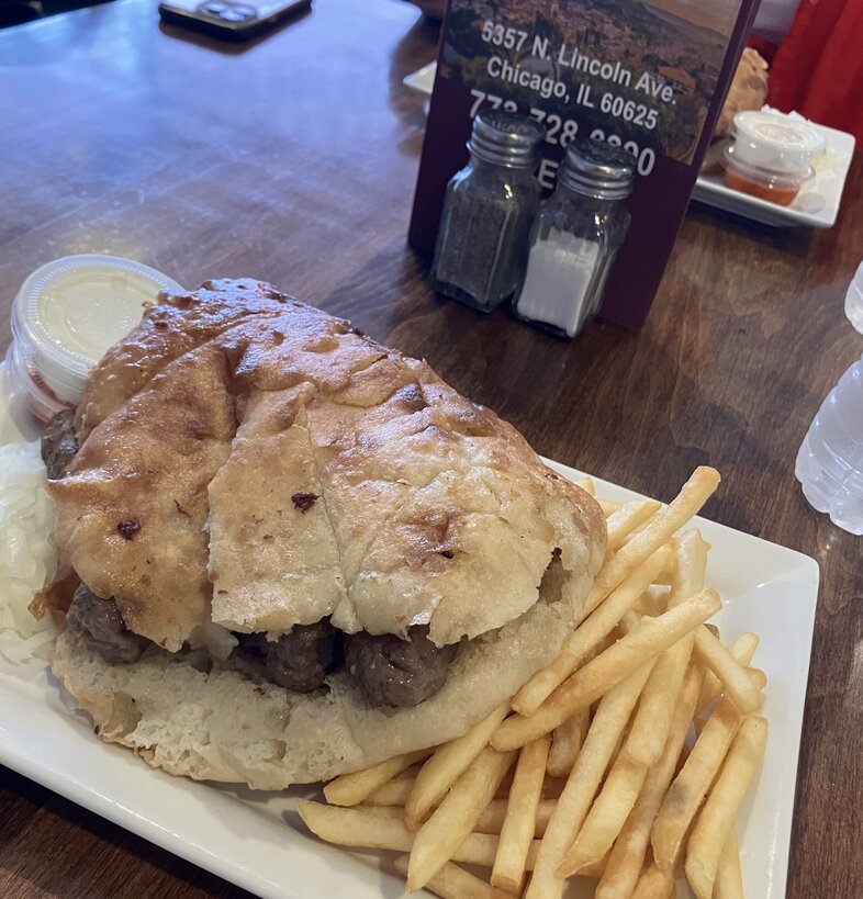 Essen in Chicago, Pommes und Kebab