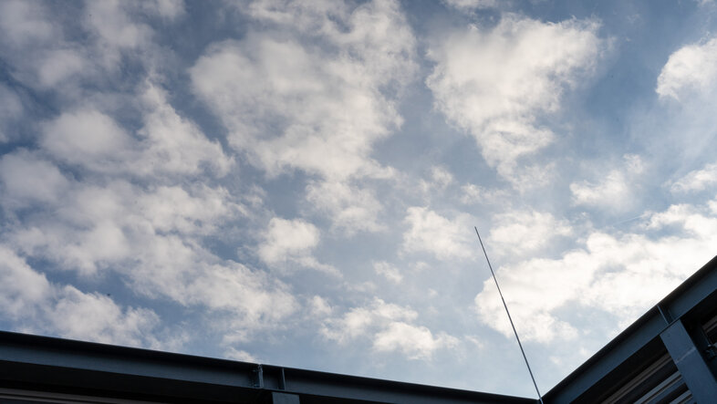 Wolken am blauen Himmel