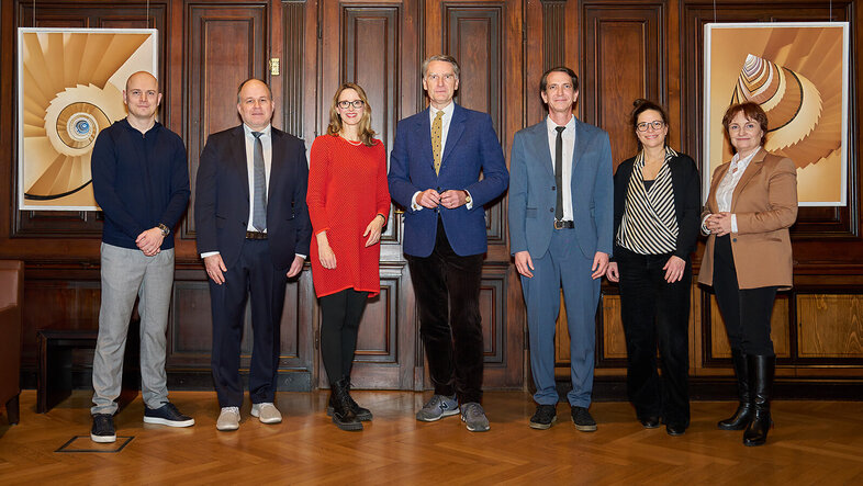 Gruppenbild der Podiumsgäste